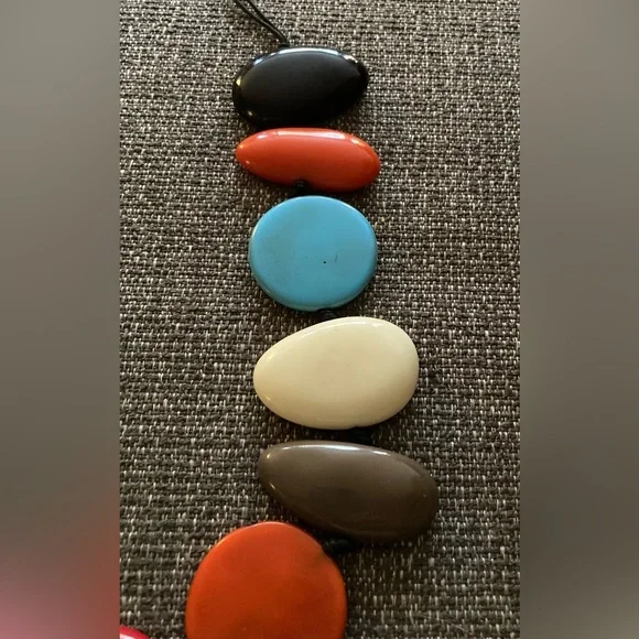 JACKIE BRAZIL Colorful Geometric Beaded Necklace - Picture 8 of 11